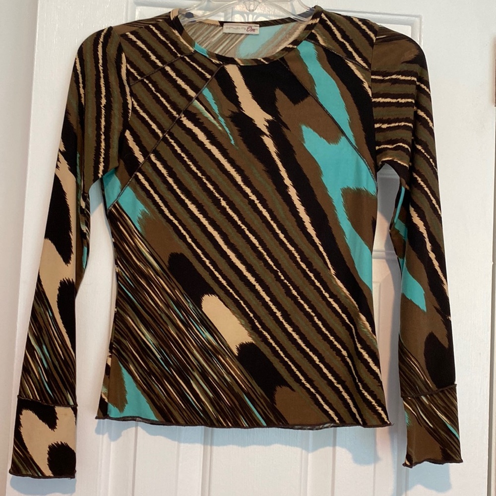 Om (made in USA) Stretchy Top S.